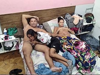 Leo ogro me chamou para assistir Netflix e comeu meu cu.